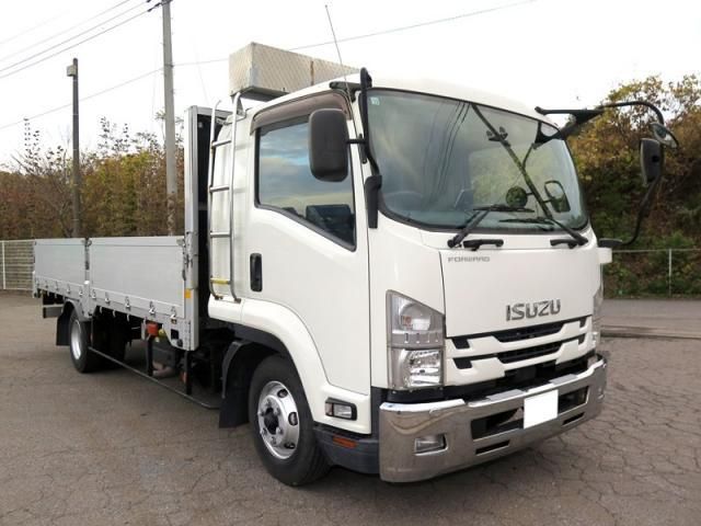 ISUZU FORWARD 2019