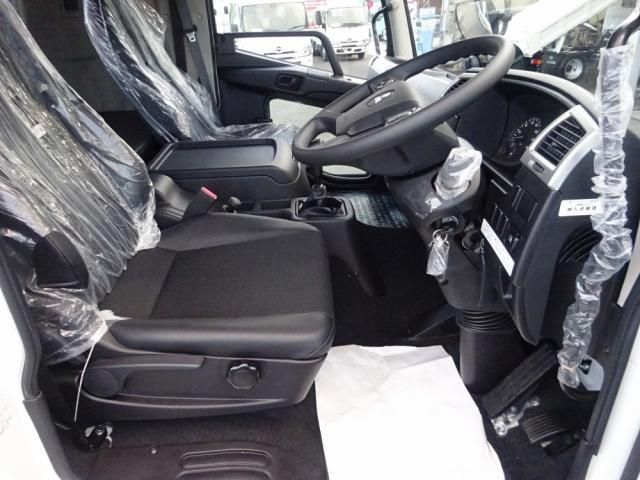 MITSUBISHI FUSOU FIGHTER 2025