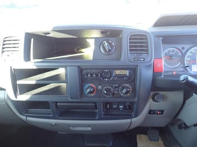 MITSUBISHI CANTER 2019