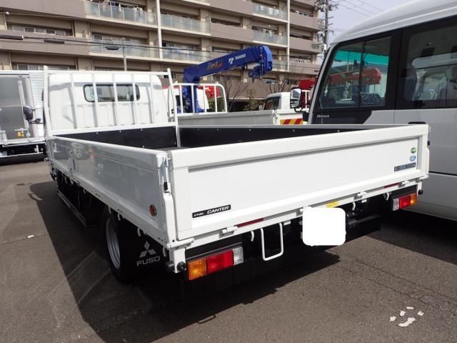 MITSUBISHI CANTER 2025