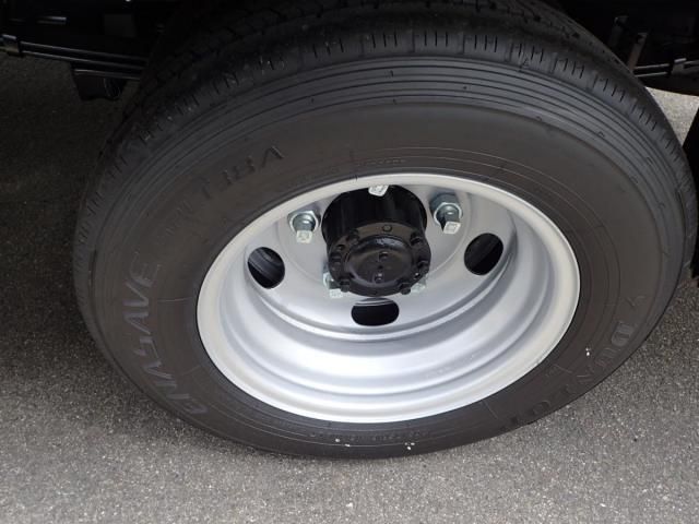 MITSUBISHI CANTER 2025