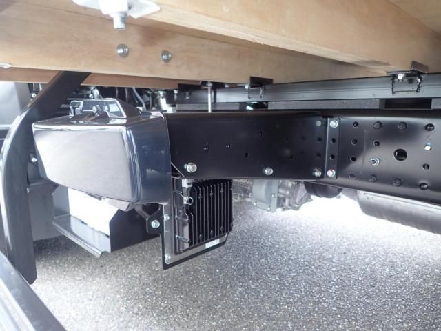 MITSUBISHI CANTER 2025