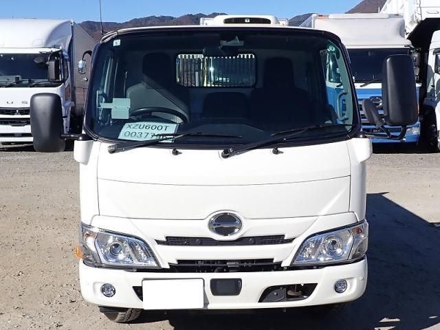 HINO DUTRO 2022