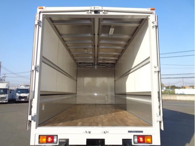 MITSUBISHI FUSOU FIGHTER 2023