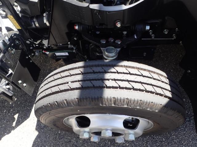 MITSUBISHI CANTER 2025