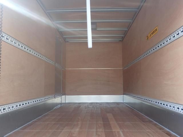 MITSUBISHI CANTER 2025