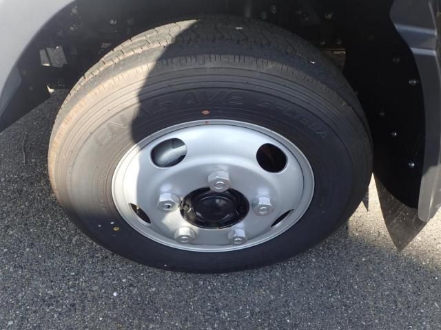 MITSUBISHI CANTER 2025