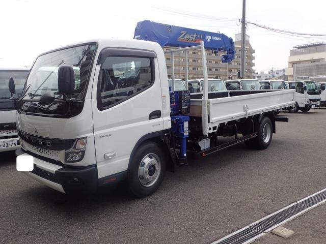 MITSUBISHI CANTER 2025
