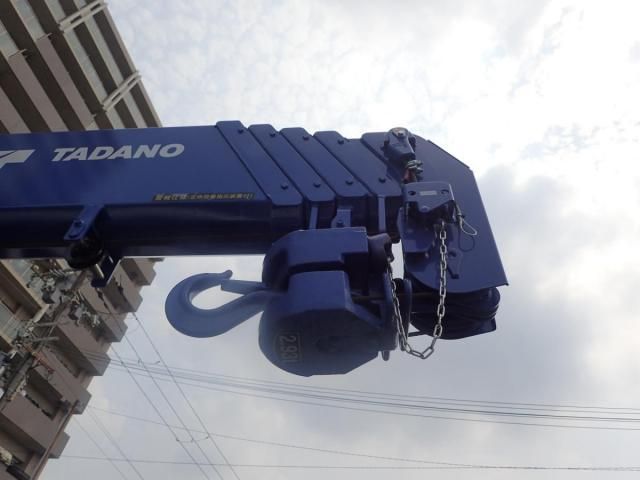 MITSUBISHI CANTER 2025