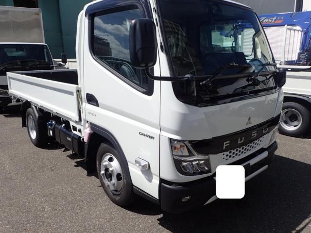 MITSUBISHI CANTER 2025