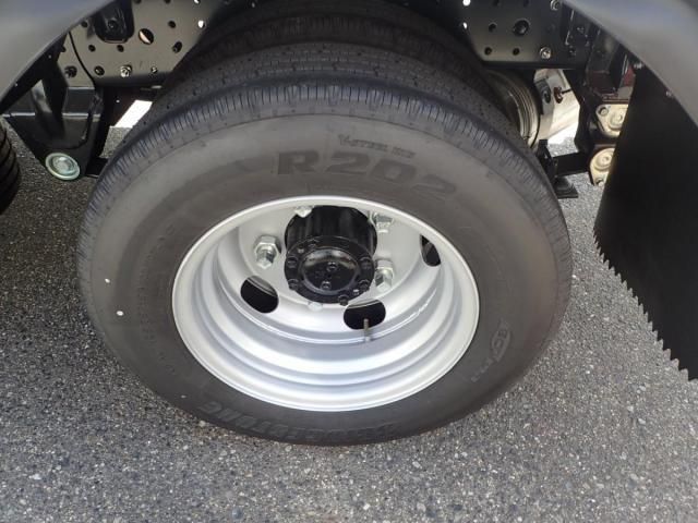 MITSUBISHI CANTER 2025