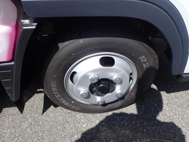 MITSUBISHI CANTER 2025