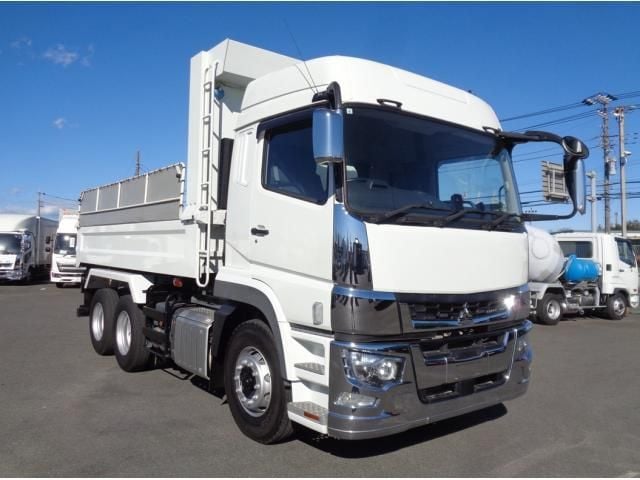 MITSUBISHI FUSOU SUPER GREAT 2023