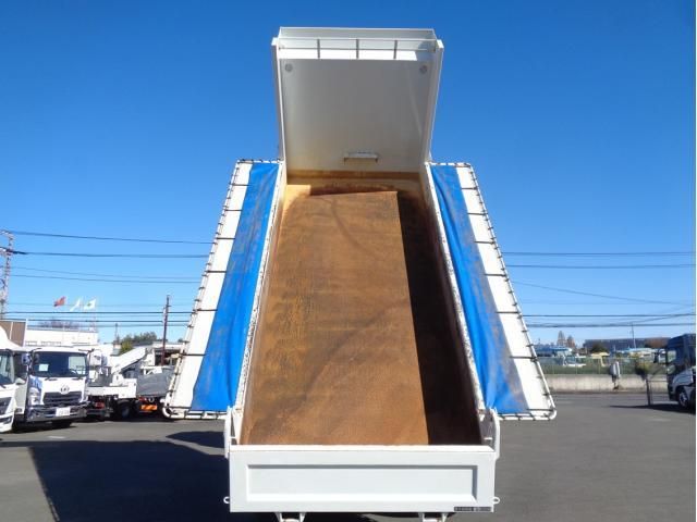 MITSUBISHI FUSOU SUPER GREAT 2023