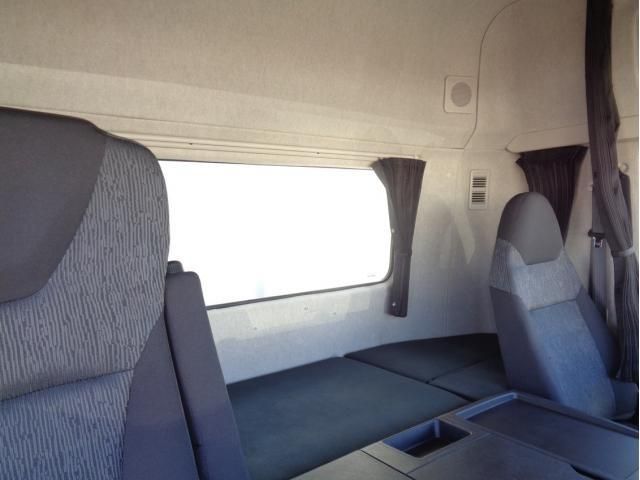 MITSUBISHI FUSOU SUPER GREAT 2023