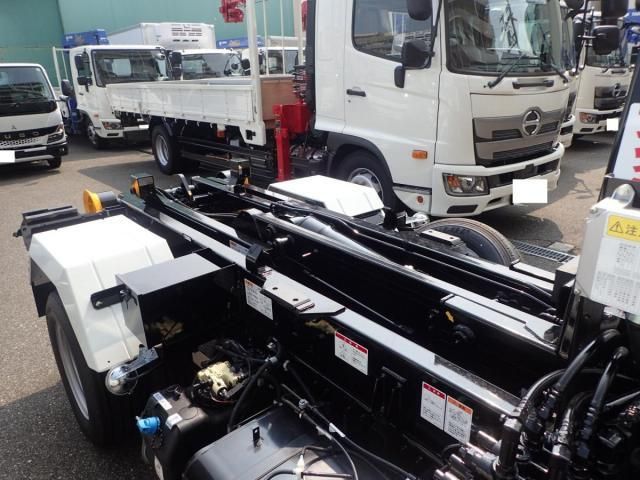 MITSUBISHI CANTER 2025