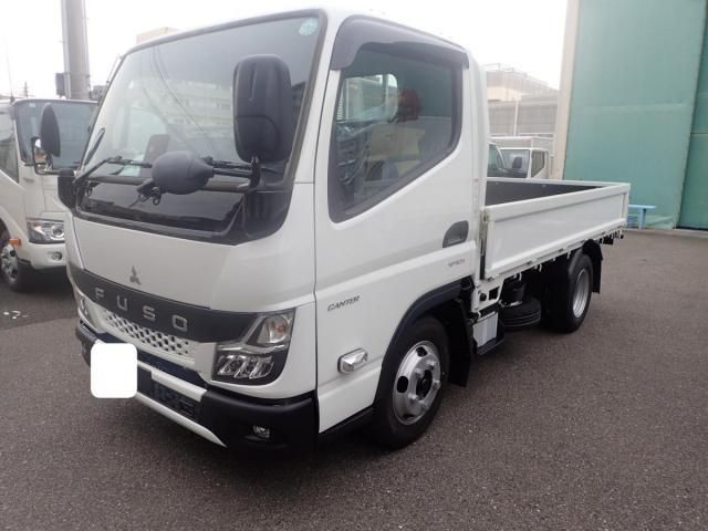 MITSUBISHI CANTER 2025