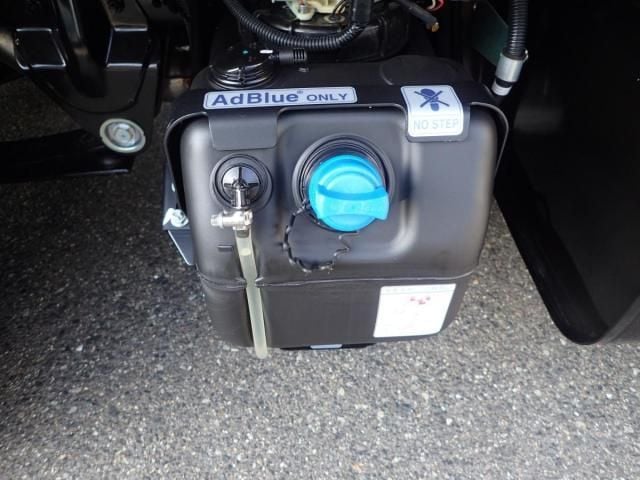 MITSUBISHI CANTER 2025