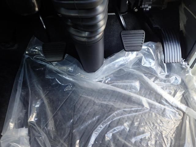 MITSUBISHI CANTER 2025