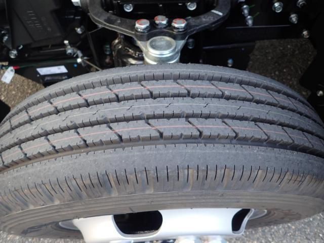 MITSUBISHI CANTER 2025