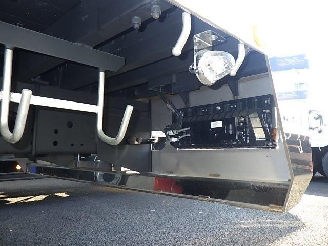 MITSUBISHI FUSOU FIGHTER 2024