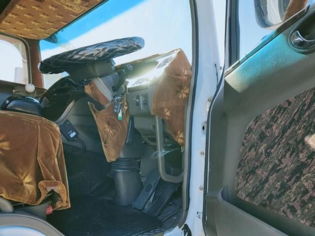 MITSUBISHI FUSOU SUPER GREAT 2004