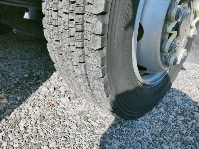 NISSAN DIESEL Quon 2016