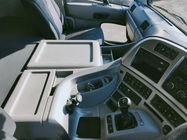 NISSAN DIESEL Quon 2016