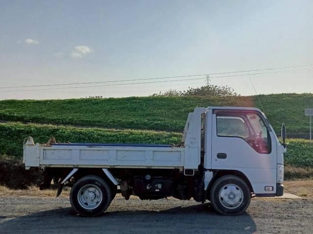 ISUZU ELF 2013