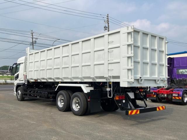 MITSUBISHI FUSOU SUPER GREAT 2024