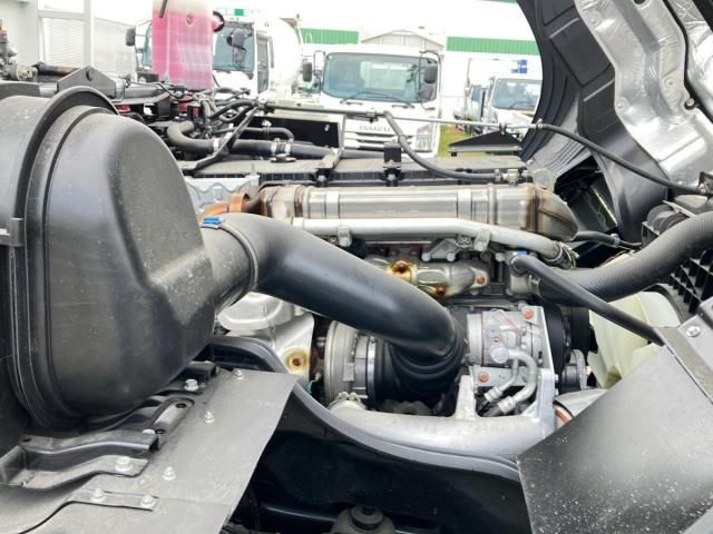 MITSUBISHI FUSOU SUPER GREAT 2024