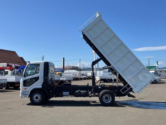 MITSUBISHI FUSOU FIGHTER 2023