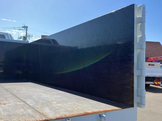 MITSUBISHI FUSOU FIGHTER 2023