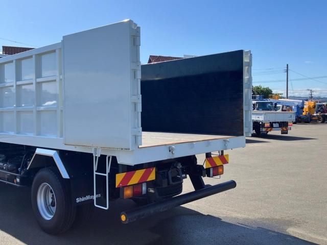 MITSUBISHI FUSOU FIGHTER 2023