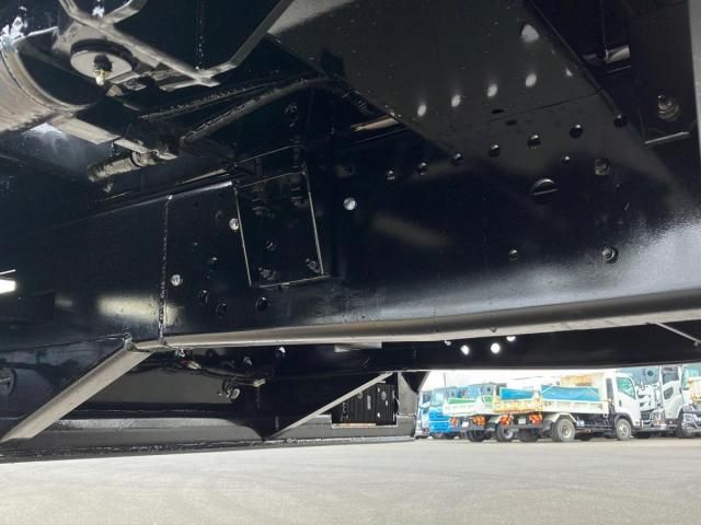 MITSUBISHI FUSOU SUPER GREAT 2025