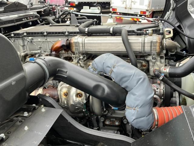 MITSUBISHI FUSOU SUPER GREAT 2025