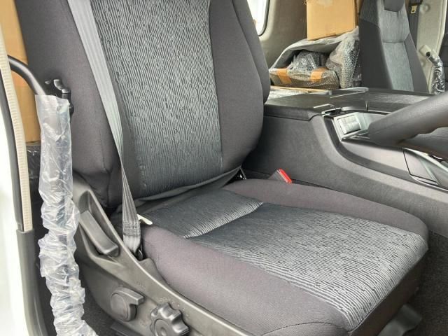 MITSUBISHI FUSOU SUPER GREAT 2025