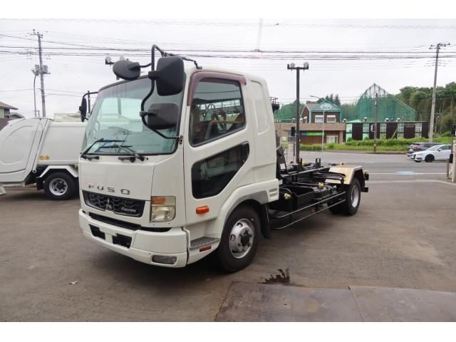 MITSUBISHI FUSOU FIGHTER 2014