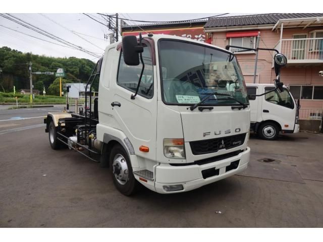 MITSUBISHI FUSOU FIGHTER 2014