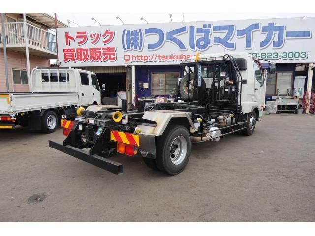 MITSUBISHI FUSOU FIGHTER 2014