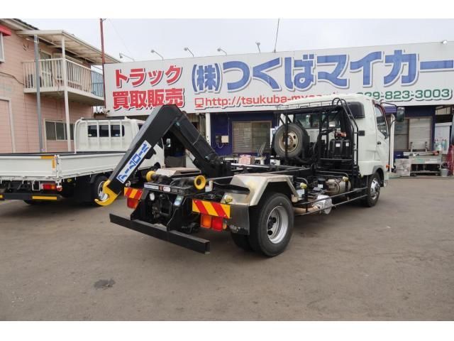 MITSUBISHI FUSOU FIGHTER 2014