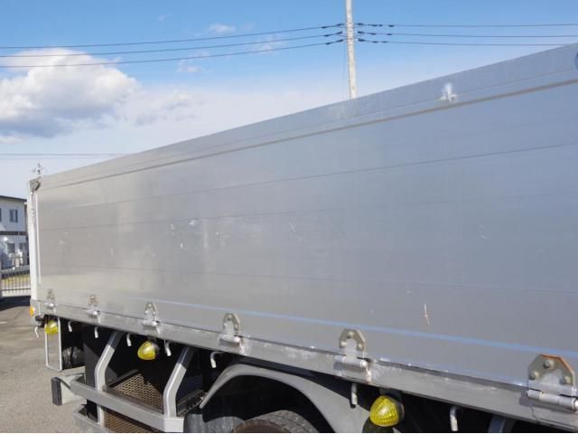 MITSUBISHI FUSOU FIGHTER 2015