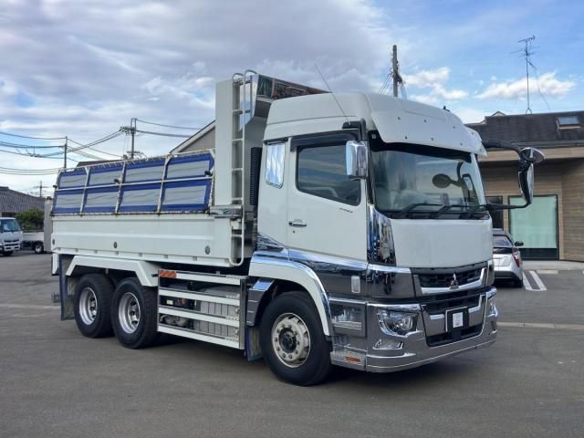 MITSUBISHI FUSOU SUPER GREAT 2022