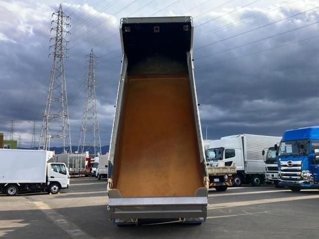 MITSUBISHI FUSOU SUPER GREAT 2022