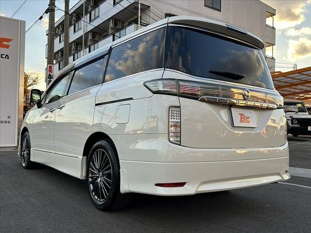 NISSAN ELGRAND 2017