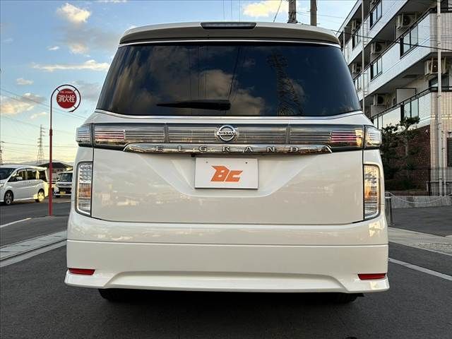 NISSAN ELGRAND 2017