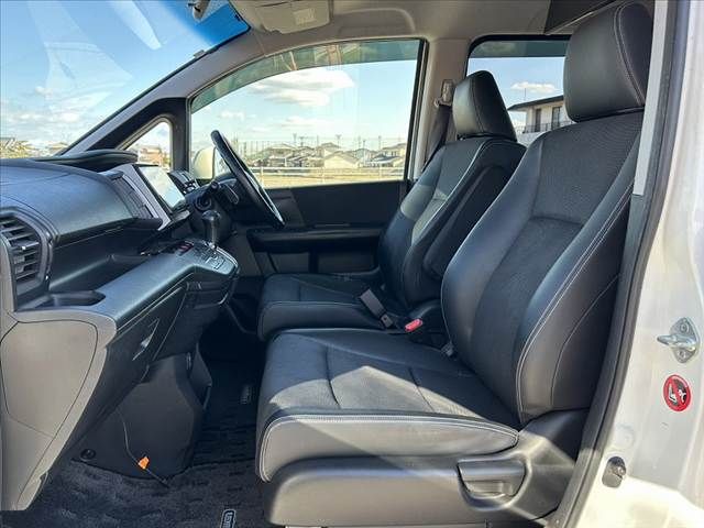 HONDA STEPWAGON SPADA 2012