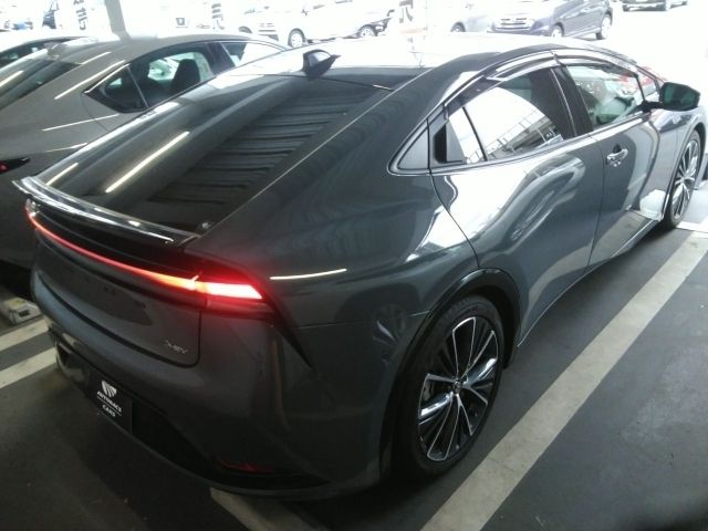 TOYOTA PRIUS 4WD 2023