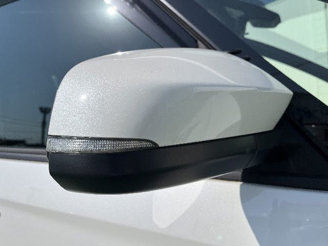 TOYOTA VOXY HYBRID 2023