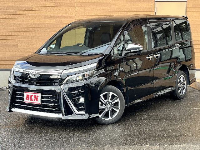 TOYOTA VOXY 4WD 2021